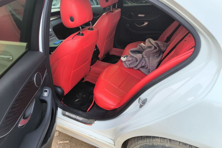 奔驰C级 2017款 改款 C 200 L 运动版中控内饰21