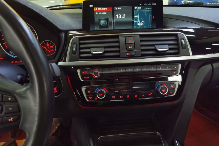 宝马3系 2019款 320Li 时尚型中控内饰16