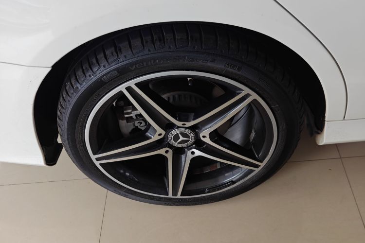 奔驰C级 2020款 C 260 L 运动版车身外观6008