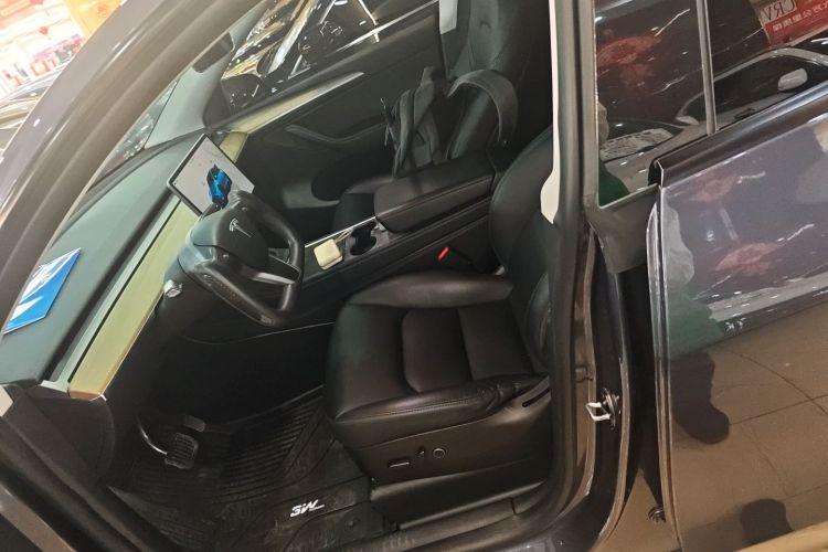 特斯拉 Model Y 2022款 改款 后轮驱动版局部细节19