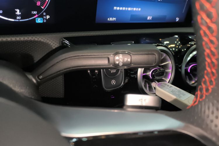 奔驰A级 2025款 A 200 L 时尚型中控内饰18