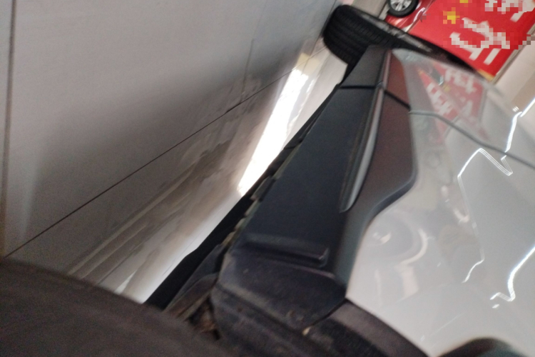 丰田 威兰达 2023款 2.0L CVT两驱领先版局部细节9002