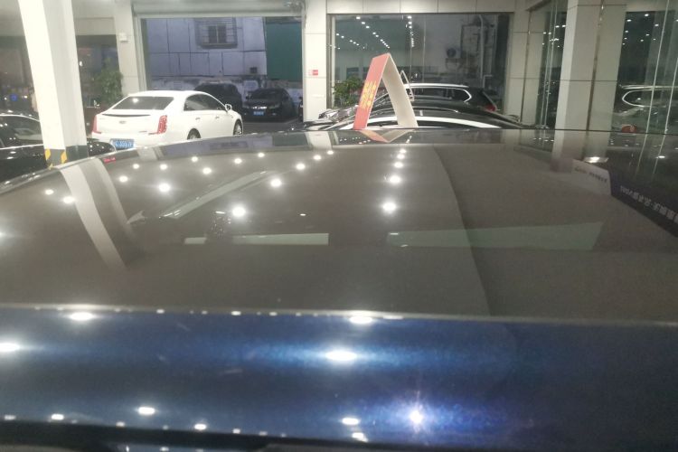 路虎 发现神行 2017款 2.0T PURE局部细节57