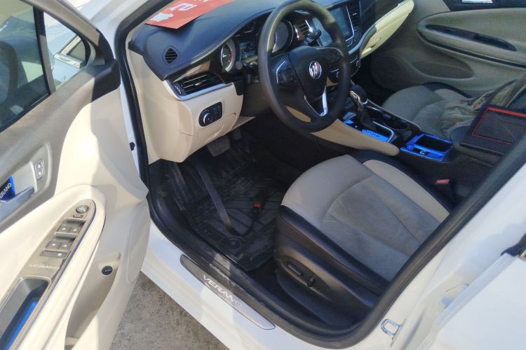 别克 威朗 2019款 三厢 15S 自动领先型中控内饰7003