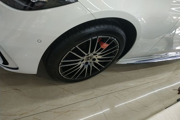 奔驰C级 2023款 改款二 C 260 L 运动版车身外观6001