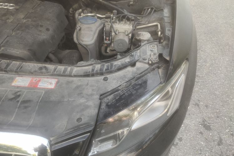 奥迪Q5 2011款 2.0TFSI 技术型局部细节9007