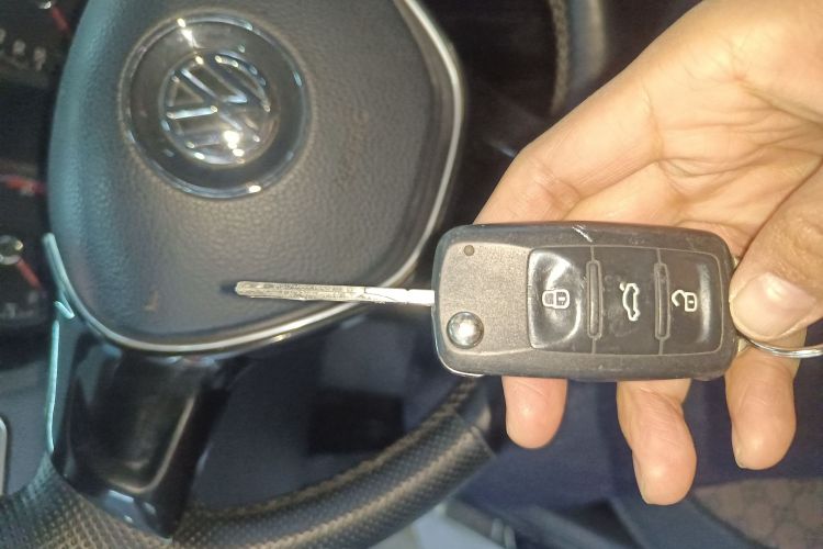 大众 Polo 2016款 1.4L 手动风尚型中控内饰11