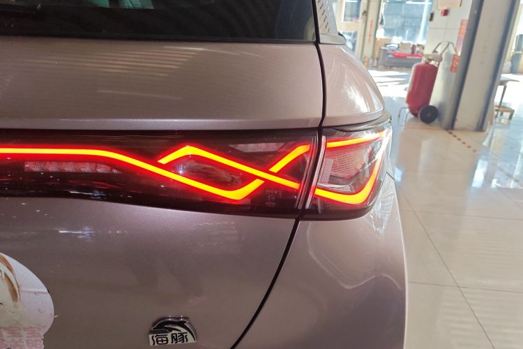 比亚迪 海豚 2023款 420km 时尚版车身外观6006