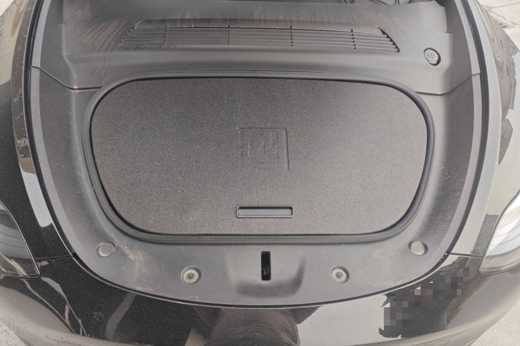 特斯拉 Model Y 2022款 Performance高性能全轮驱动版局部细节24