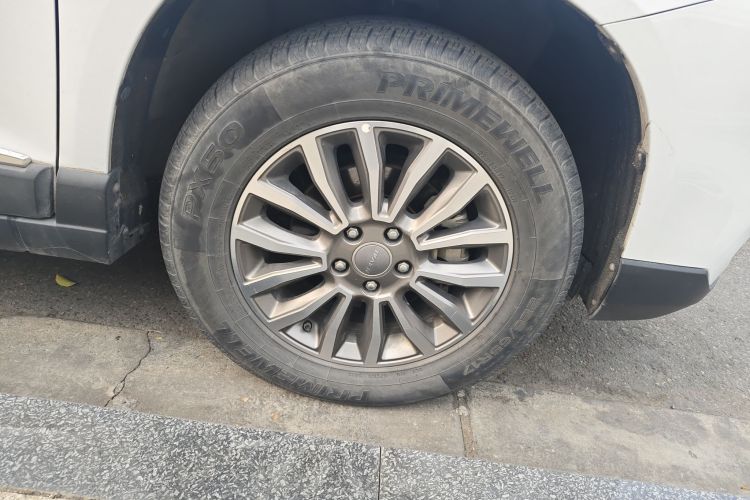 哈弗H6 2017款 蓝标 运动版 1.5T 自动两驱豪华型车身外观10