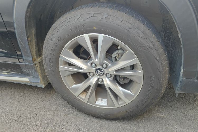 丰田 汉兰达 2018款 2.0T 四驱精英版 7座 国VI车身外观10