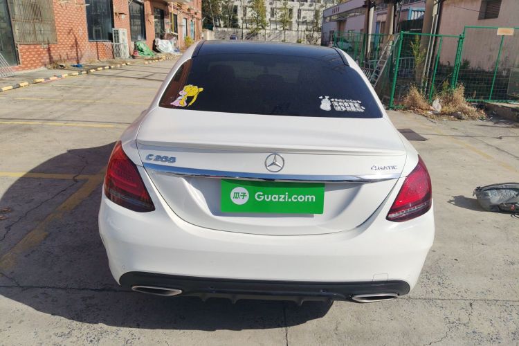 奔驰C级 2019款 C 260 运动版 4MATIC车身外观6