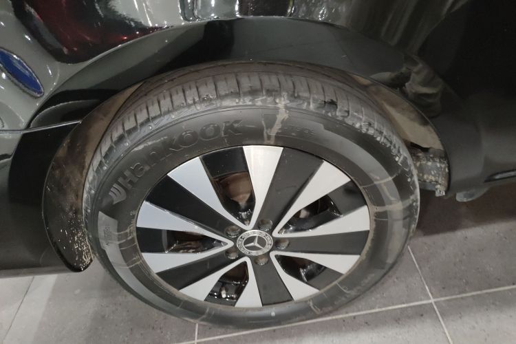 奔驰 威霆 2021款 2.0T 精英版 7座车身外观6003