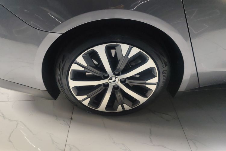 蔚来ET7 2024款 75kWh 行政版车身外观6002