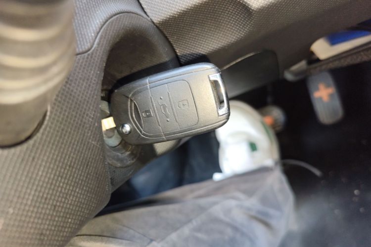 五菱汽车 宏光MINIEV 2022款 自在款 磷酸铁锂中控内饰7001