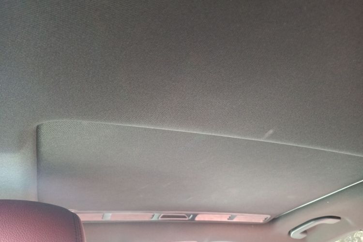 奔驰C级 2018款 C 200 运动版中控内饰22