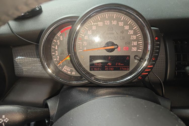 MINI 2016款 1.5T COOPER中控内饰14