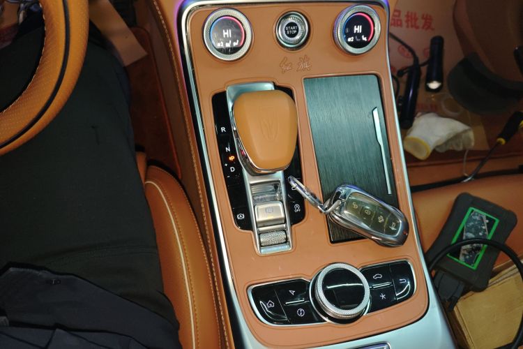 红旗H9 2022款 2.0T 智联旗享版局部细节18