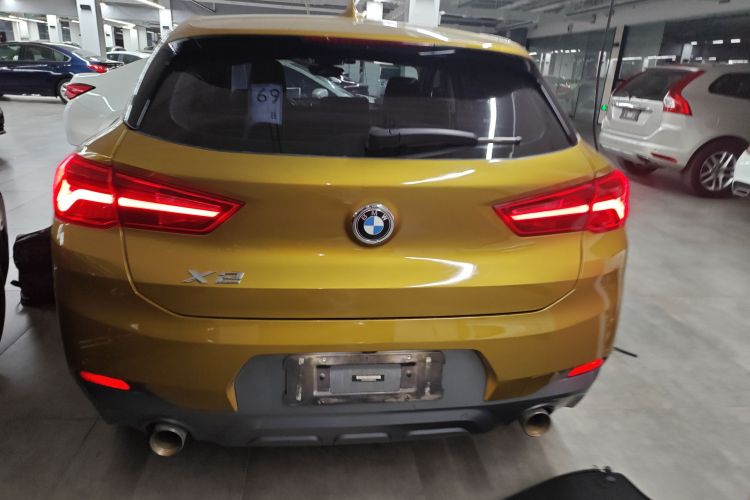 宝马X2 2020款 sDrive20i M越野套装车身外观6