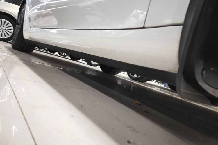 特斯拉 Model 3 2025款 后轮驱动版局部细节9001