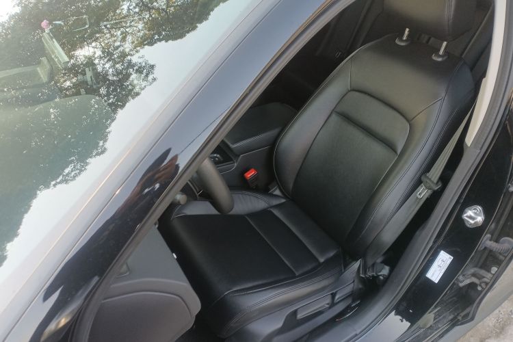 本田 思域 2023款 HATCHBACK 2.0L e:HEV 极曜版中控内饰19