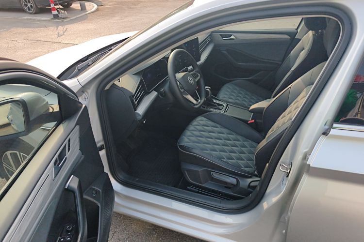 大众 速腾 2023款 200TSI DSG超越版中控内饰20