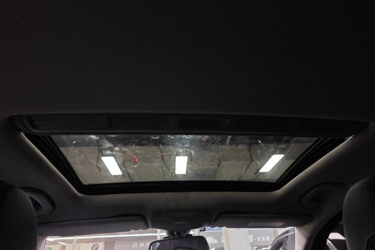 奔驰C级 2017款 C 180 L 运动版中控内饰22