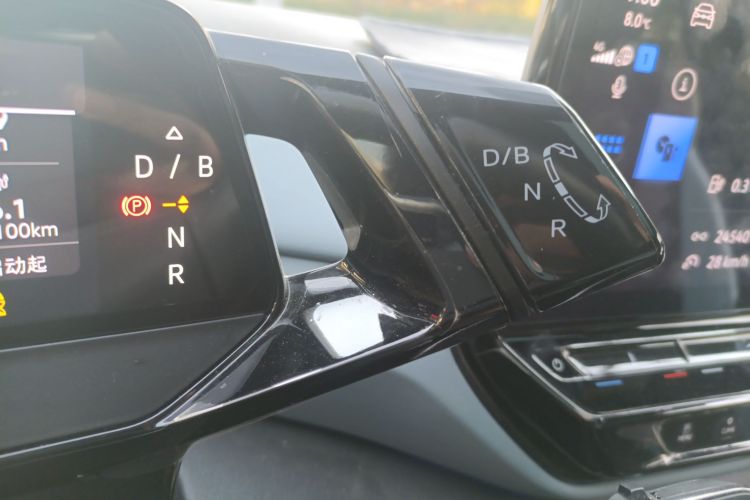 大众 ID.4 X 2023款 极智长续航版中控内饰18