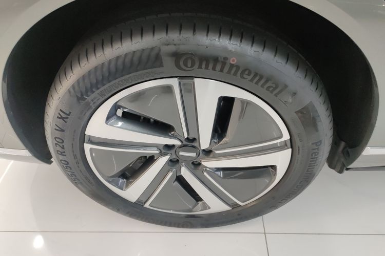 魏牌 蓝山 2025款 四驱 Ultra车身外观6007