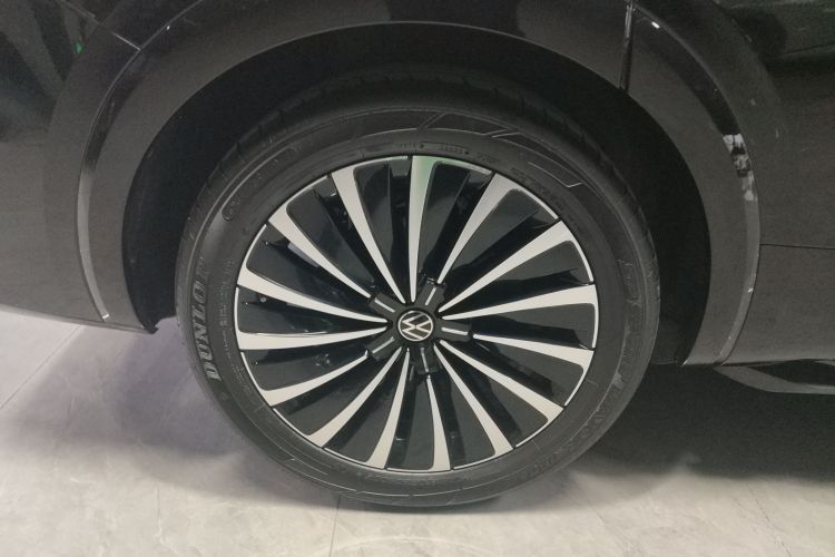 大众 威然 2022款 380TSI 尊贵版车身外观6008