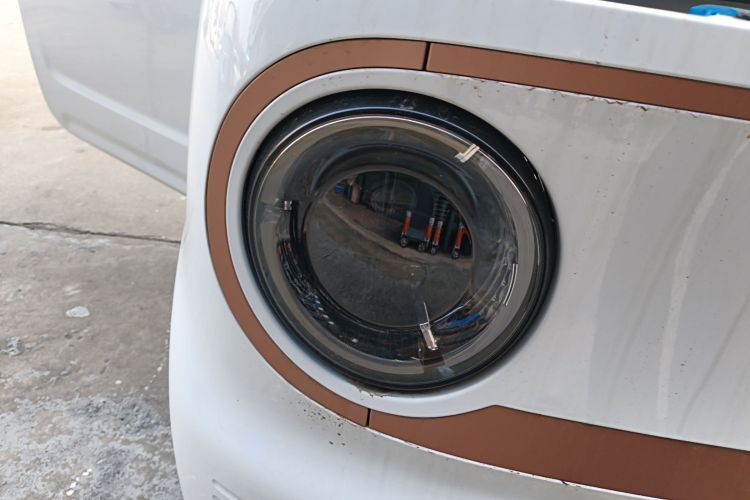 吉利银河 2024款 熊猫mini 200km 耐力熊车身外观8