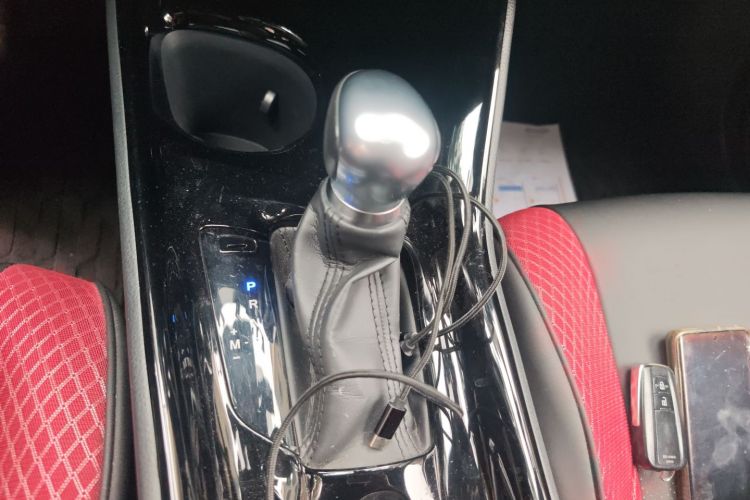 丰田 奕泽IZOA 2018款 2.0L 奕驰版 国VI中控内饰18