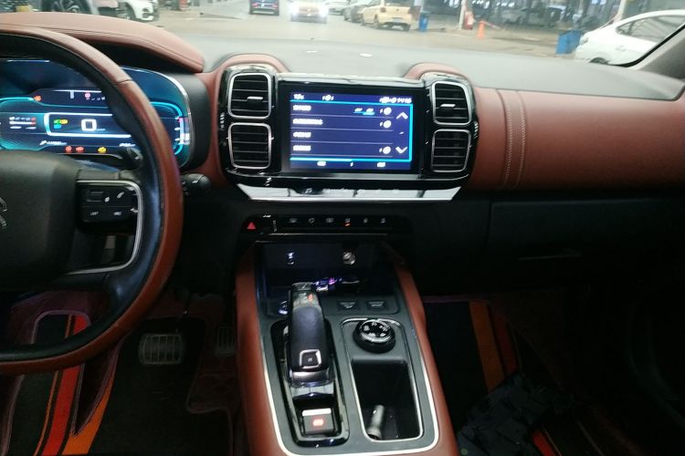 雪铁龙 天逸 C5 AIRCROSS 2017款 380THP 豪华型中控内饰16