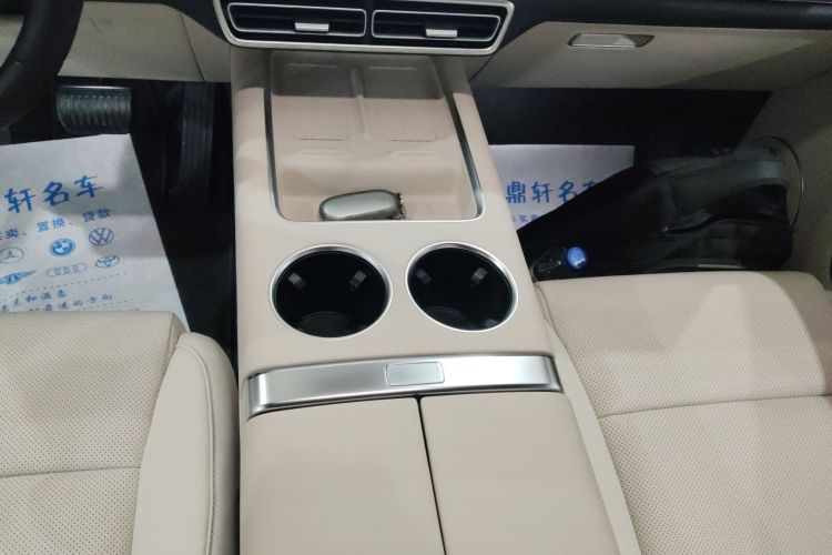 理想汽车 理想L9 2024款 Ultra中控内饰18