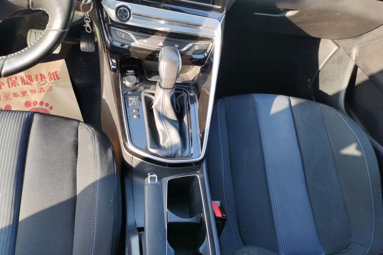 标致308 2019款 230THP 自动豪华版 国V中控内饰18