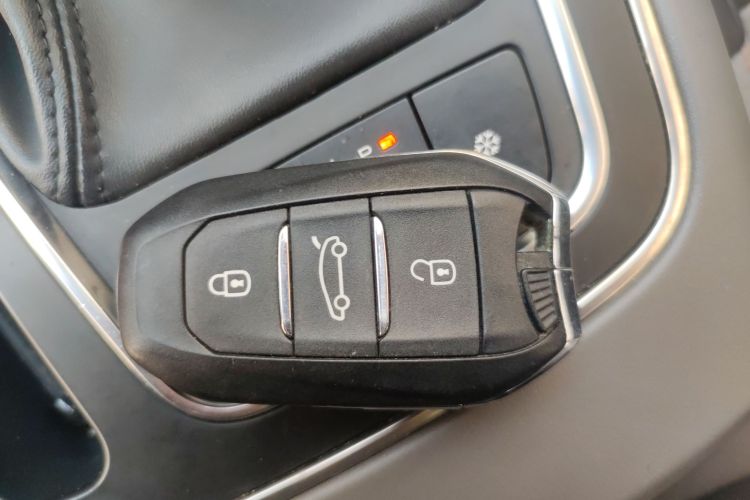 雪铁龙 天逸 C5 AIRCROSS 2017款 350THP 时尚型中控内饰11