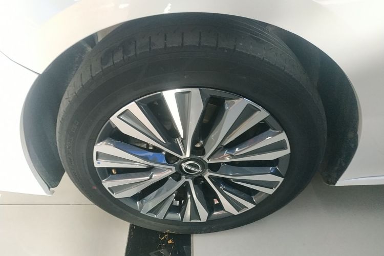 日产 天籁 2022款 2.0L XL-TLS 悦享版车身外观6007