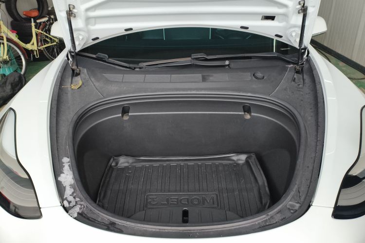 特斯拉 Model 3 2019款 标准续航后驱升级版机舱底盘24