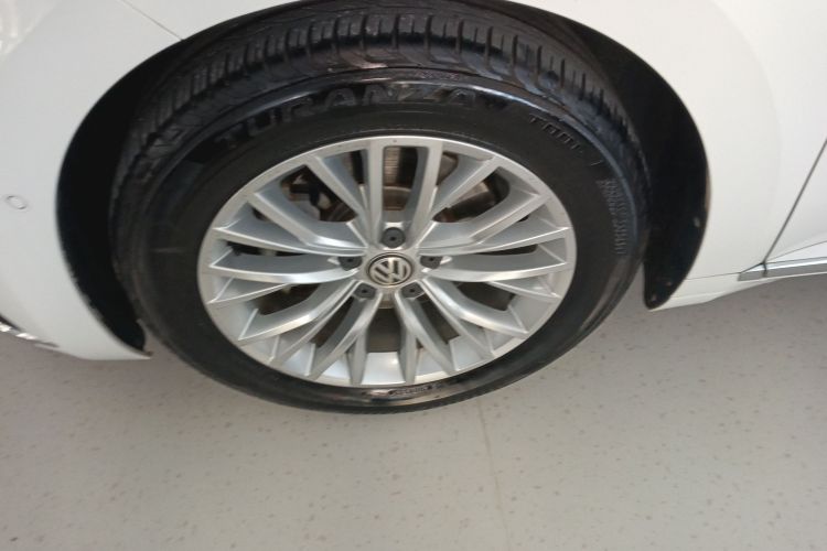 一汽-大众CC 2019款 330TSI 魅颜版 国VI车身外观6007