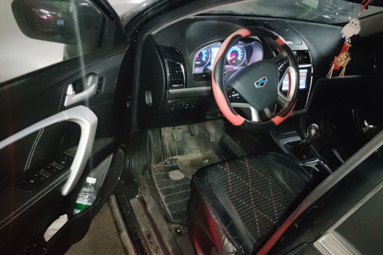 吉利汽车 帝豪 2016款 三厢 1.5L 手动向上版中控内饰20