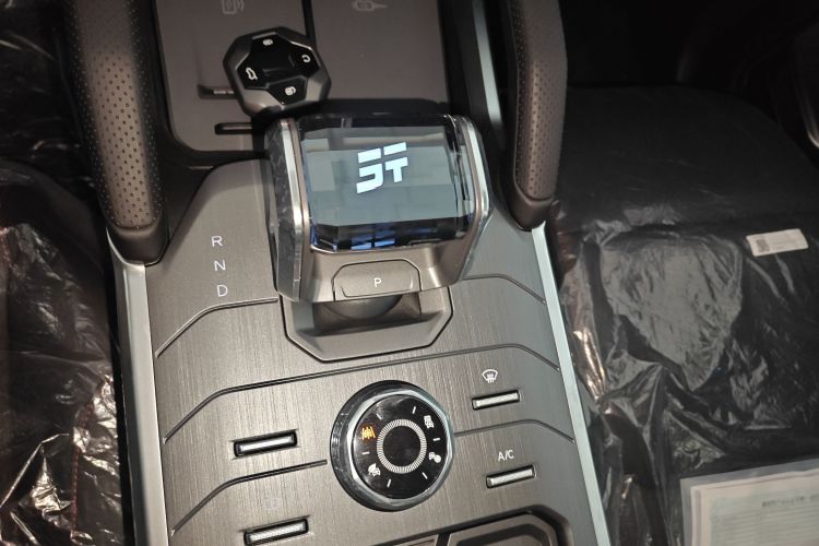 捷途山海 捷途旅行者C-DM 2024款 C-DM 129KM 林野版中控内饰18