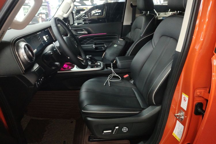 坦克300 2021款 越野版 2.0T 征服者局部细节19