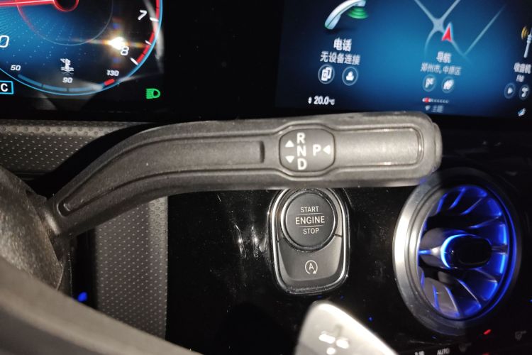 奔驰A级 2021款 A 200 L 运动轿车时尚型中控内饰18