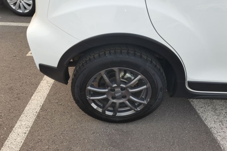 吉利汽车 远景X3 2021款 PRO 1.5L CVT尊贵型车身外观6008