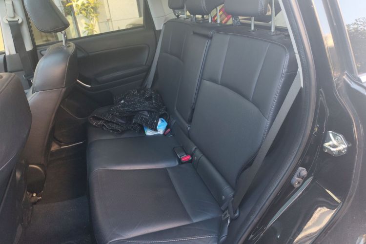 斯巴鲁 森林人 2016款 2.0i 时尚导航版中控内饰21