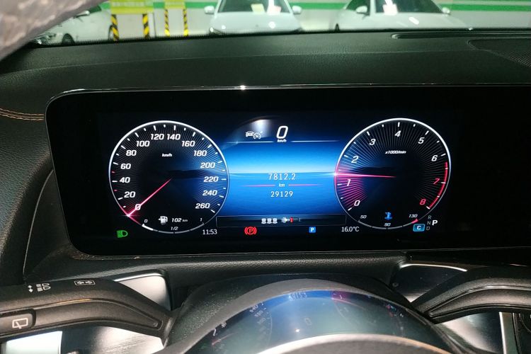 奔驰GLB 2024款 GLB 200 动感型局部细节14