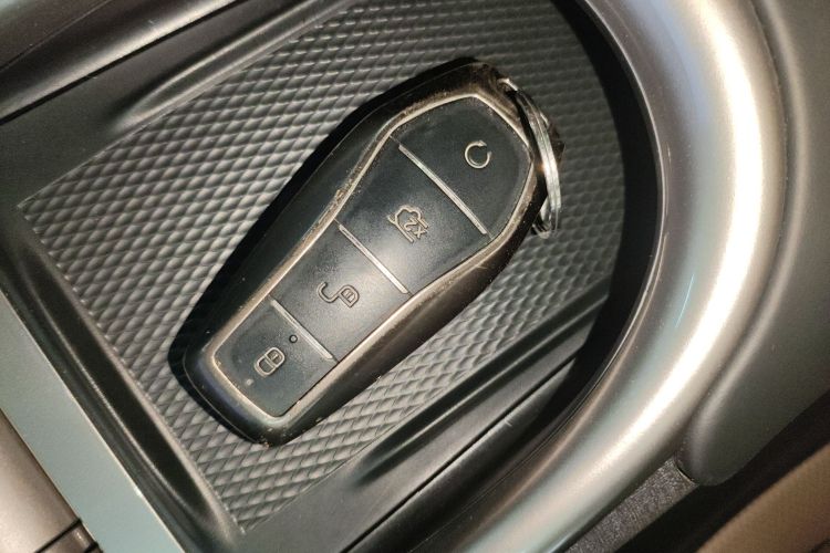 比亚迪 海豚 2023款 420km 时尚版中控内饰11