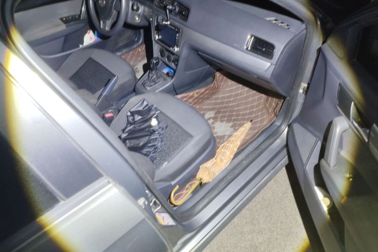 大众 朗逸 2013款 改款经典 1.6L 自动风尚版局部细节9005