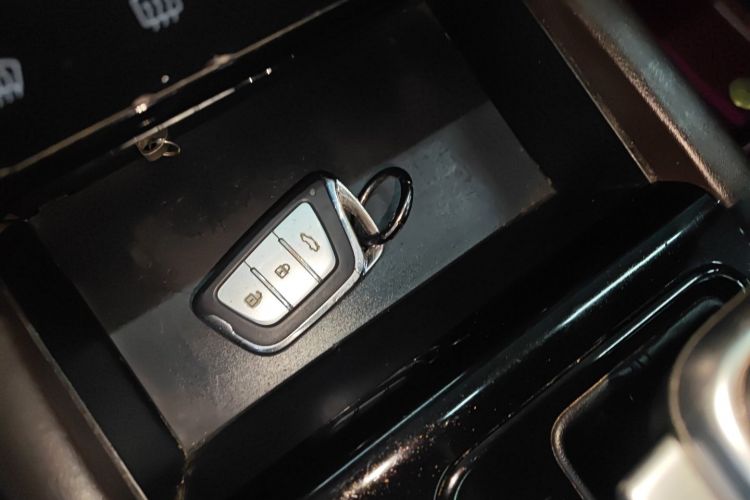 江汽集团 嘉悦A5 2020款 1.5T CVT超越型中控内饰11