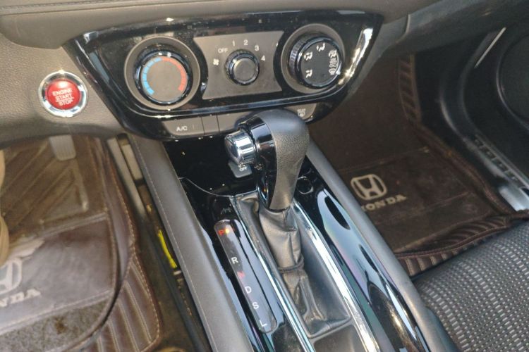 本田 缤智 2017款 1.8L CVT两驱先锋型中控内饰18